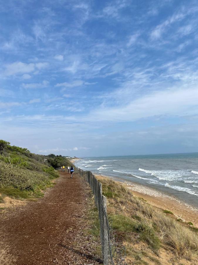 Villa Paulownia - A 1,2Km Des Plages - Tout Confort Au Coeur Du Bourg Jard-sur-Mer Buitenkant foto